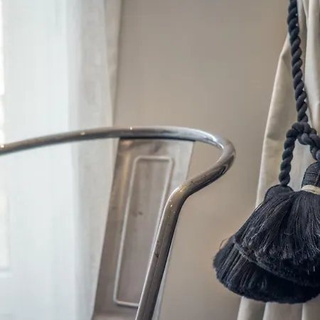 Always Easy I Alameda *