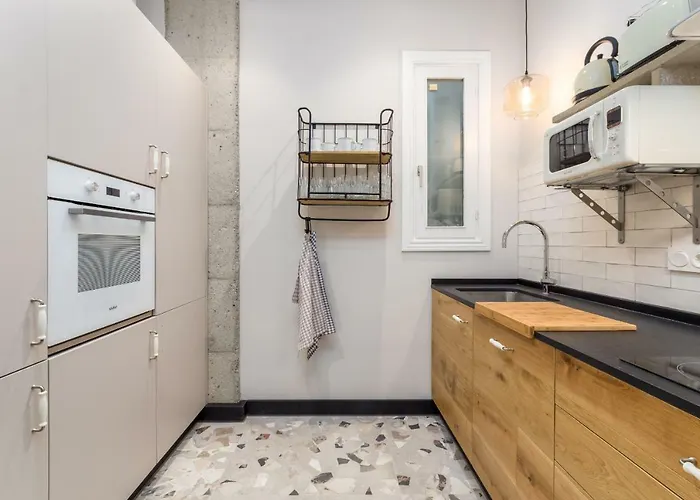 Always Easy I Alameda Apartman