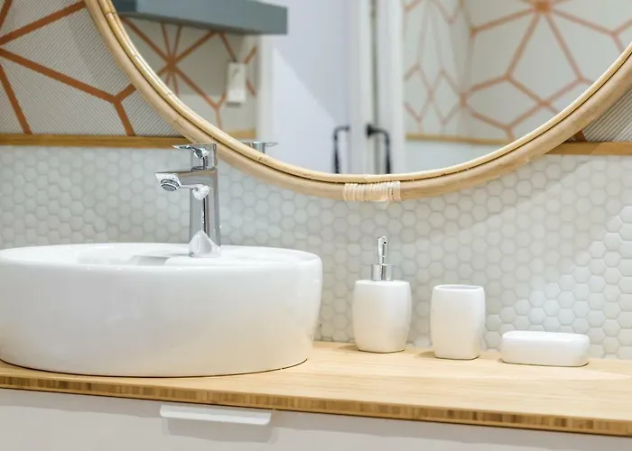 Always Easy I Alameda 산세바스티안